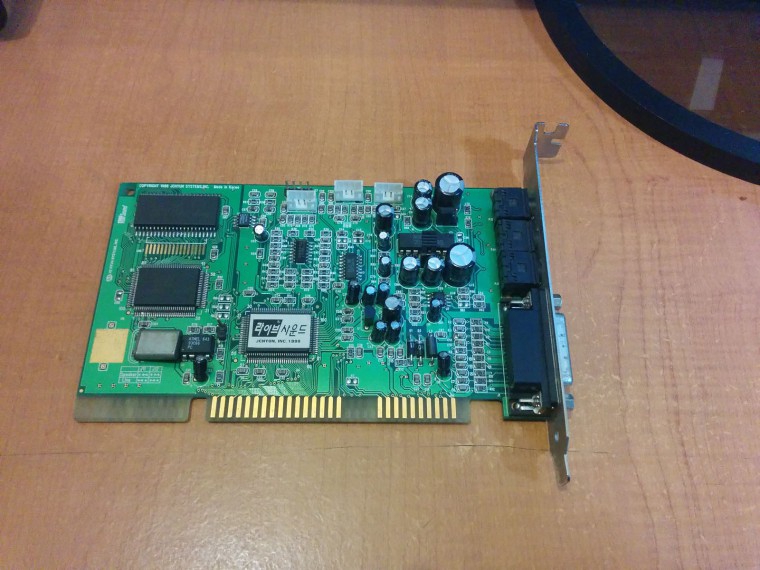 171028_hardware_2014_c59d4afdc7e34d2bae0