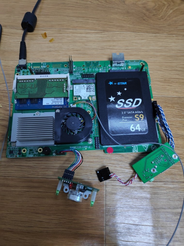 211027_hardware_2014_48bd6ec3be7bfe2b63a
