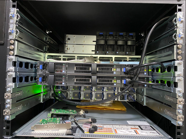 231012_hardware_2014_a2571e4e4baaeec344d
