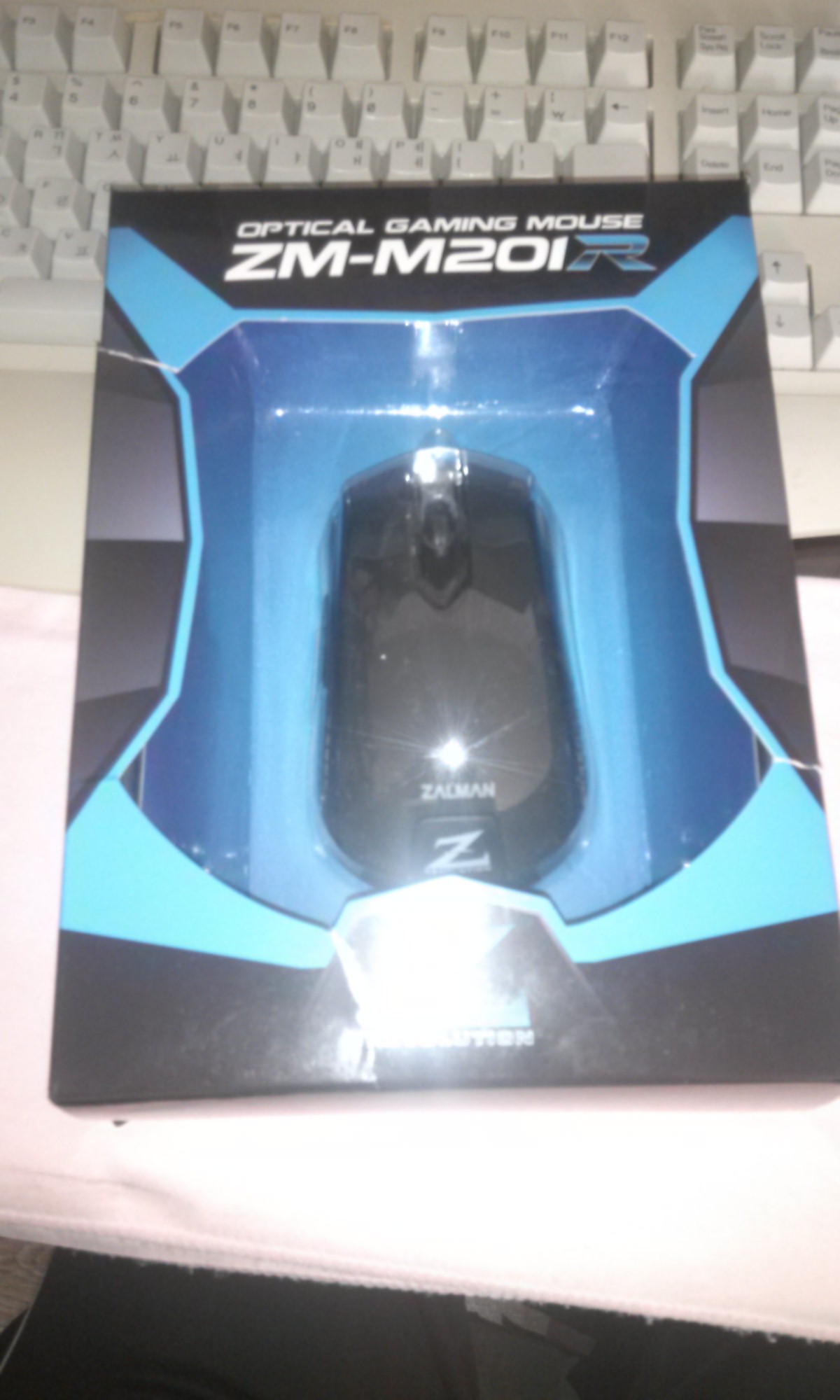 160326_unbox_def0b57b5f54e30b75841273249