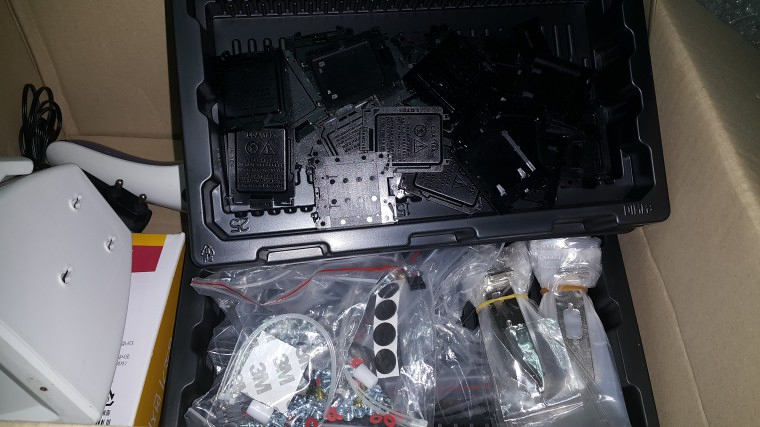 160716_unbox_79b4c8d2b422385fe56ec11838d