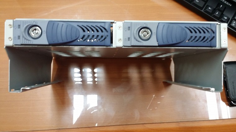170515_unbox_8a073b700a067cc1616038eb08c