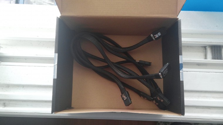 170804_unbox_34adcbf413f3dcbb15f02262b89