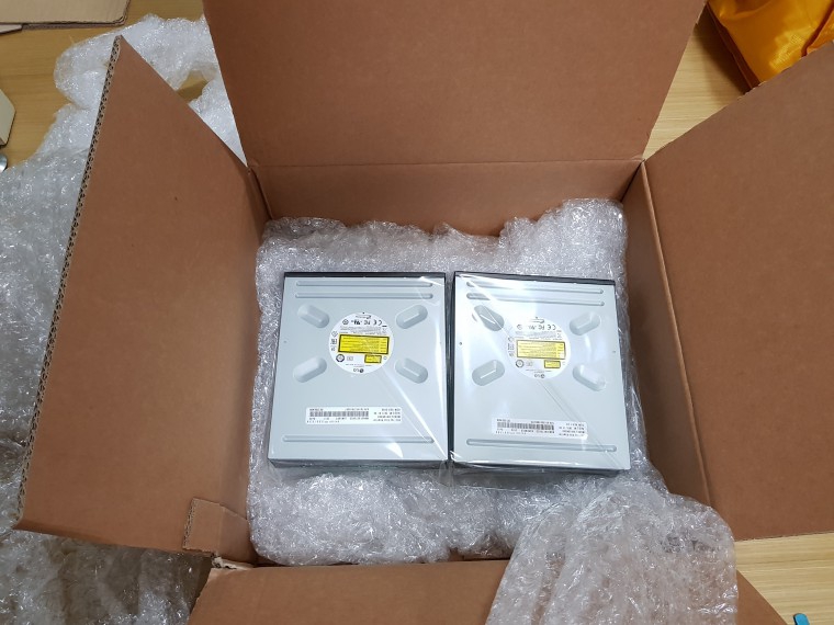 171012_unbox_f38a7c1d195a004e373bbe0f884