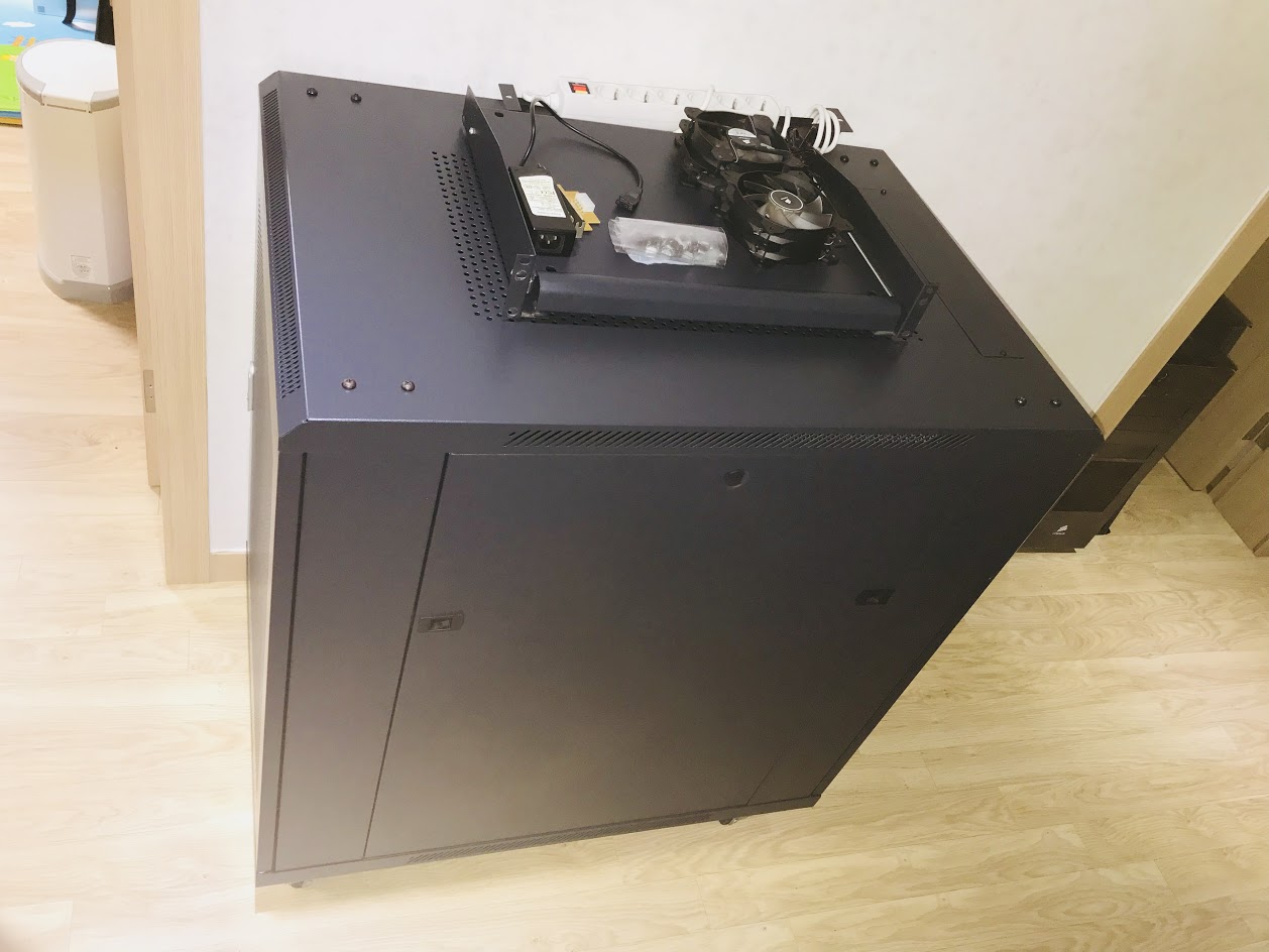 180830_unbox_246efc2b78b149a053cc5c04f3a