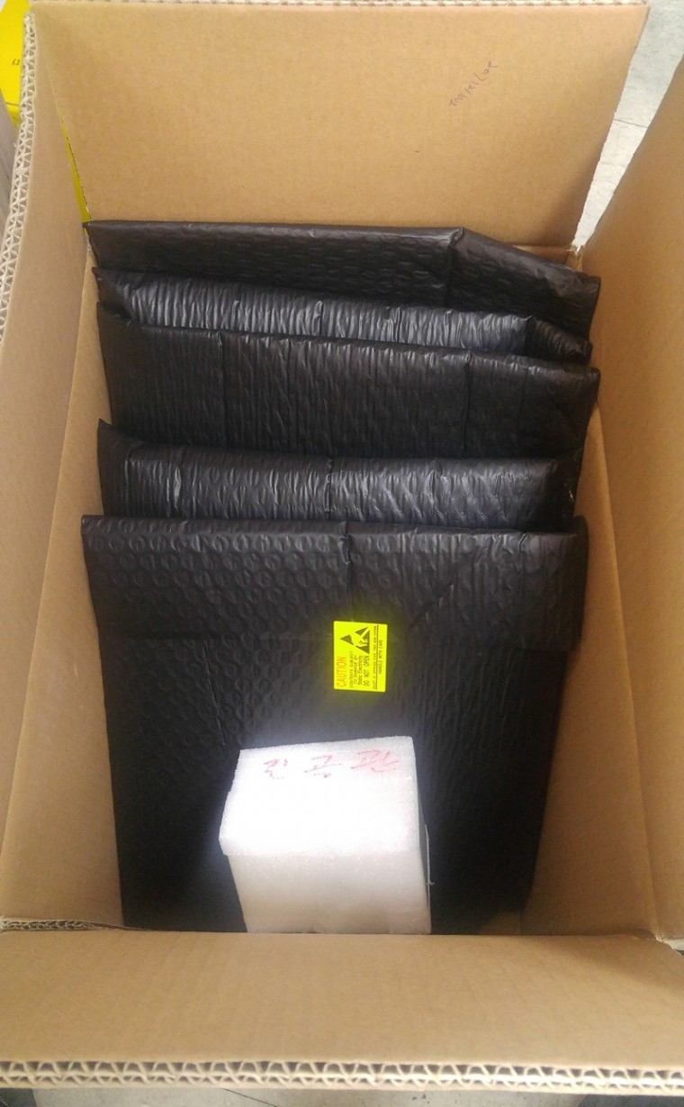 190117_unbox_96f1cb117b5e88ab382b5782b3c