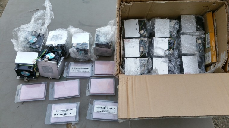 190405_unbox_85a9f7d37fa7f2e105ba3344789