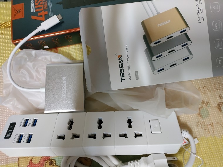 190529_unbox_c2703f1676f496a06155c7b166d