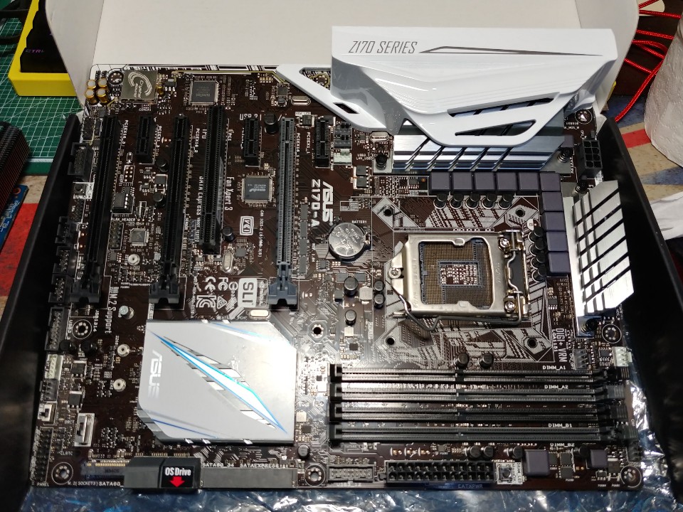 200206_unbox_c76a4b96e92e0c8629aca8735e6