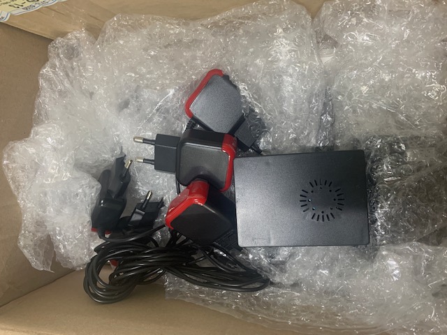 200915_unbox_81ccbde85af880b06716d4ddd1c