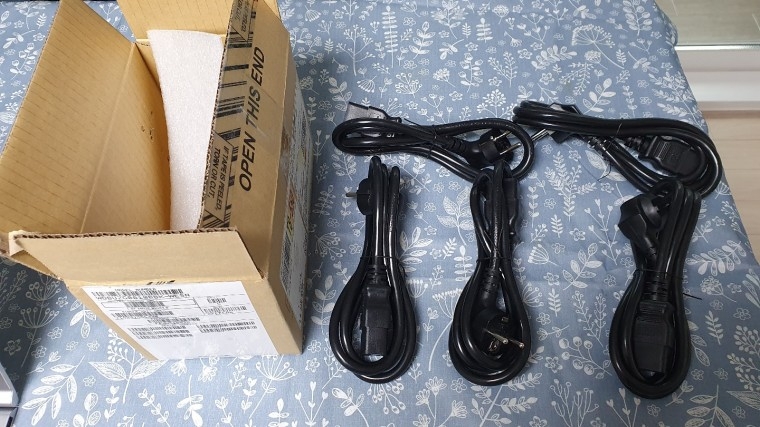 221203_unbox_c497676e9e111770269b26b3337
