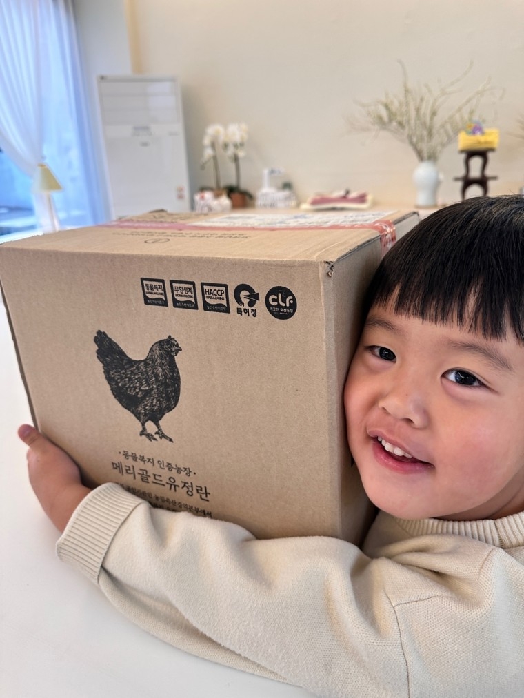 230329_unbox_4009a5c340d88e26299de3c3817