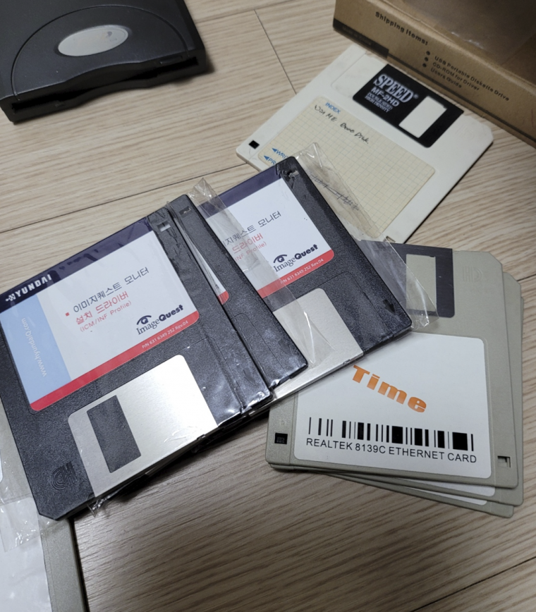 230610_unbox_b6c076e7d940575b8d7cba54b2e